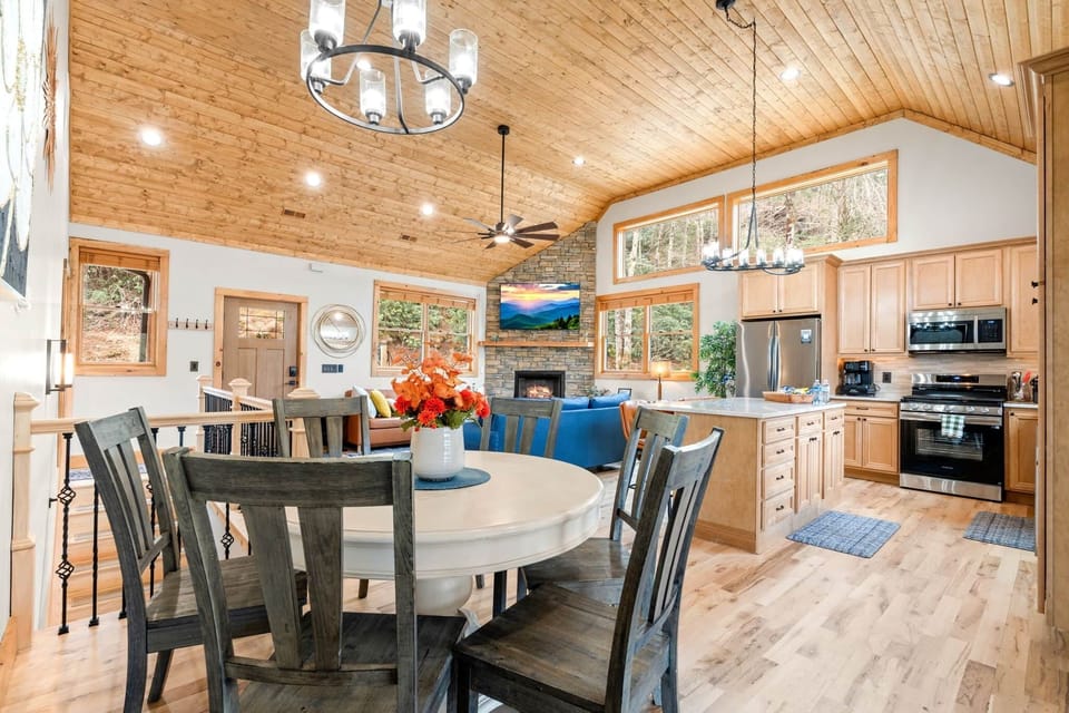 9 web or mls 359 vixen ln