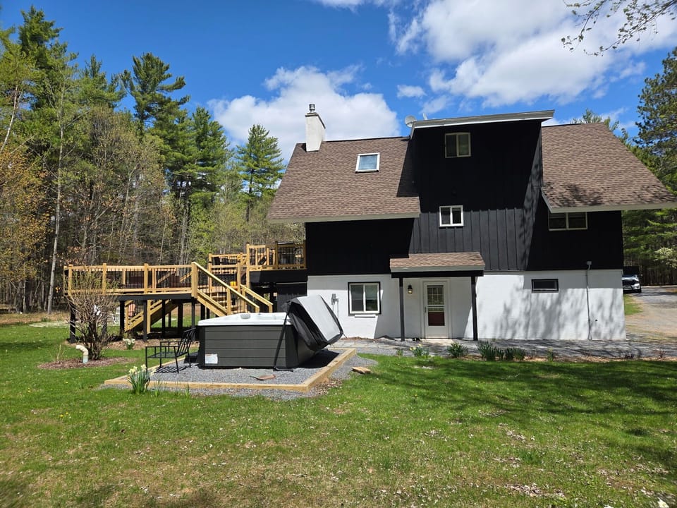 Welcome to Sawmill Chalet!
