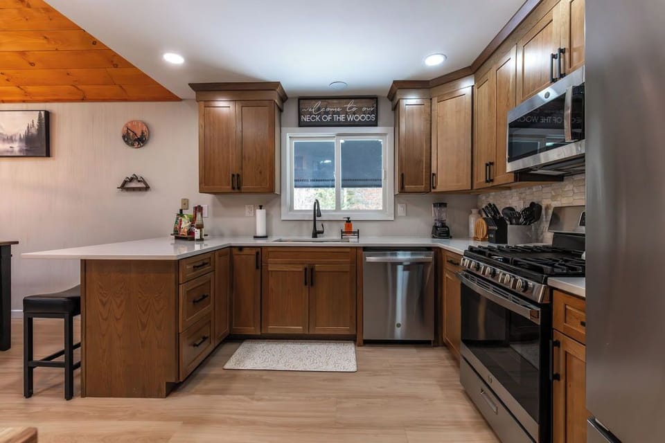 Enjoy use of our kitchen stocked with cooking knives, a coffee maker, toaster, pots and pans, wine glasses, mugs, baking pans, frying pans and more!