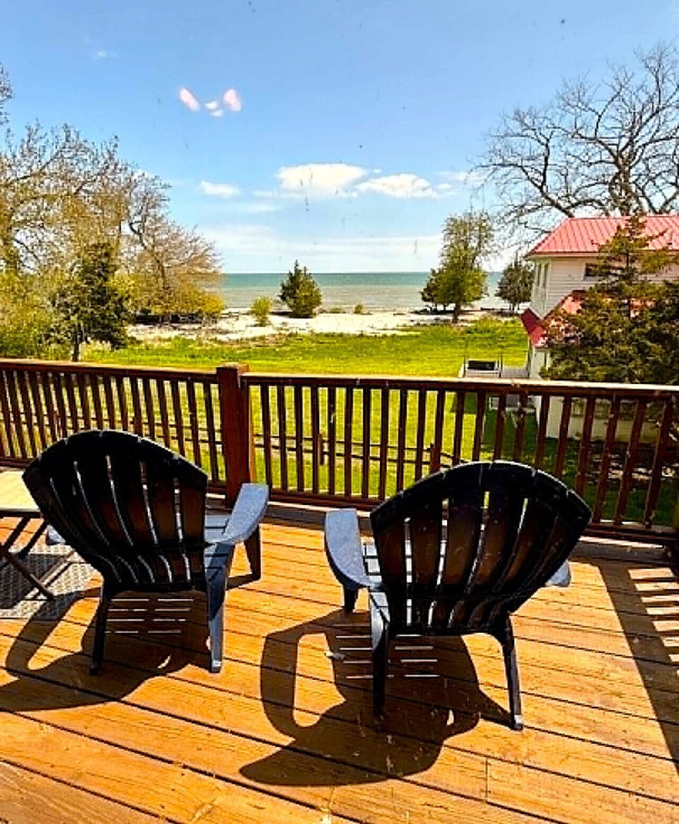 DECK VIEW
