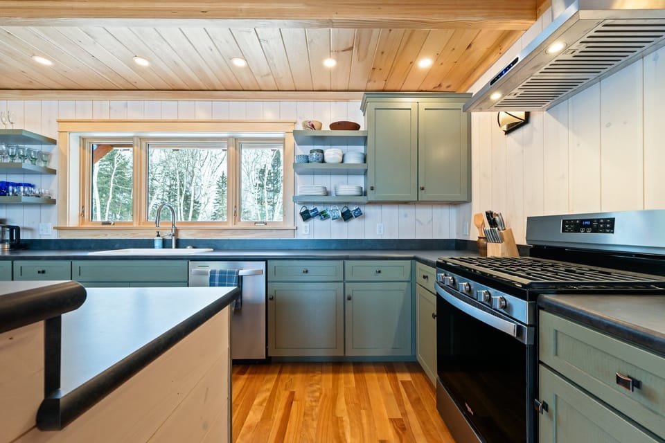 Fully equipped kitchen