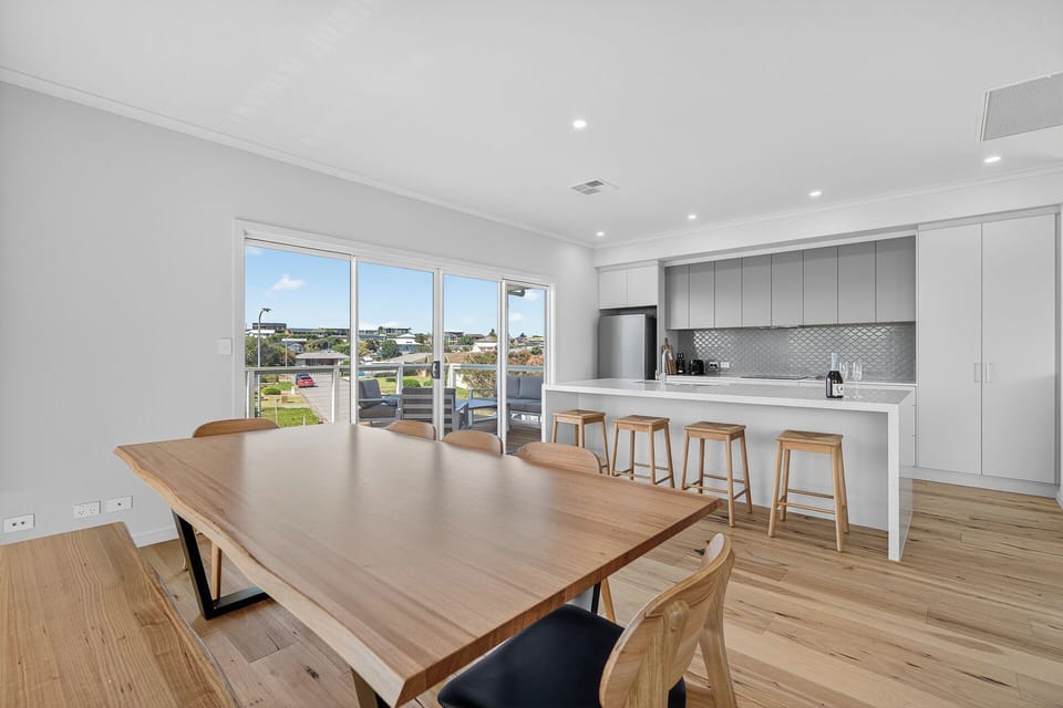 Dining table seats 8 - 10