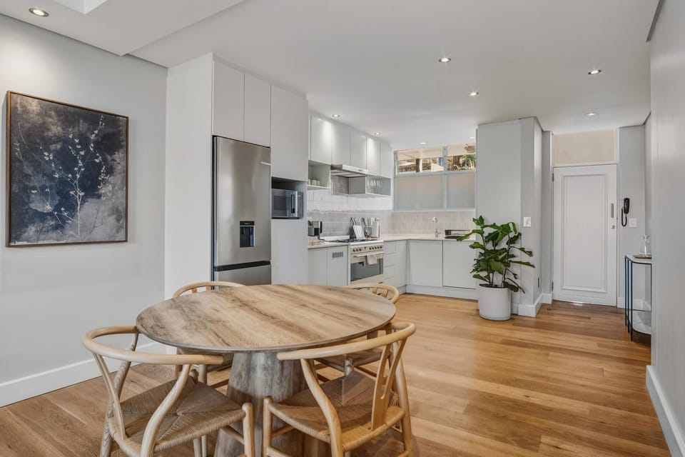Thornibrae Green Point 2-Bed Apartment with Pool (34835)