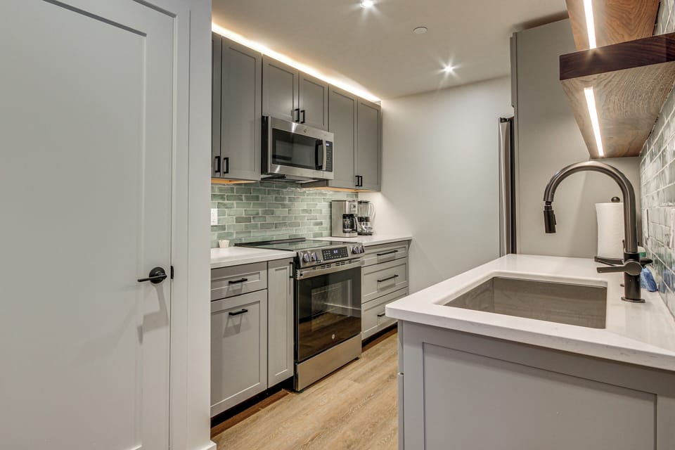 Kitchen | Trash Bags/Paper Towels | Jade Green Zellige Subway Tiles
