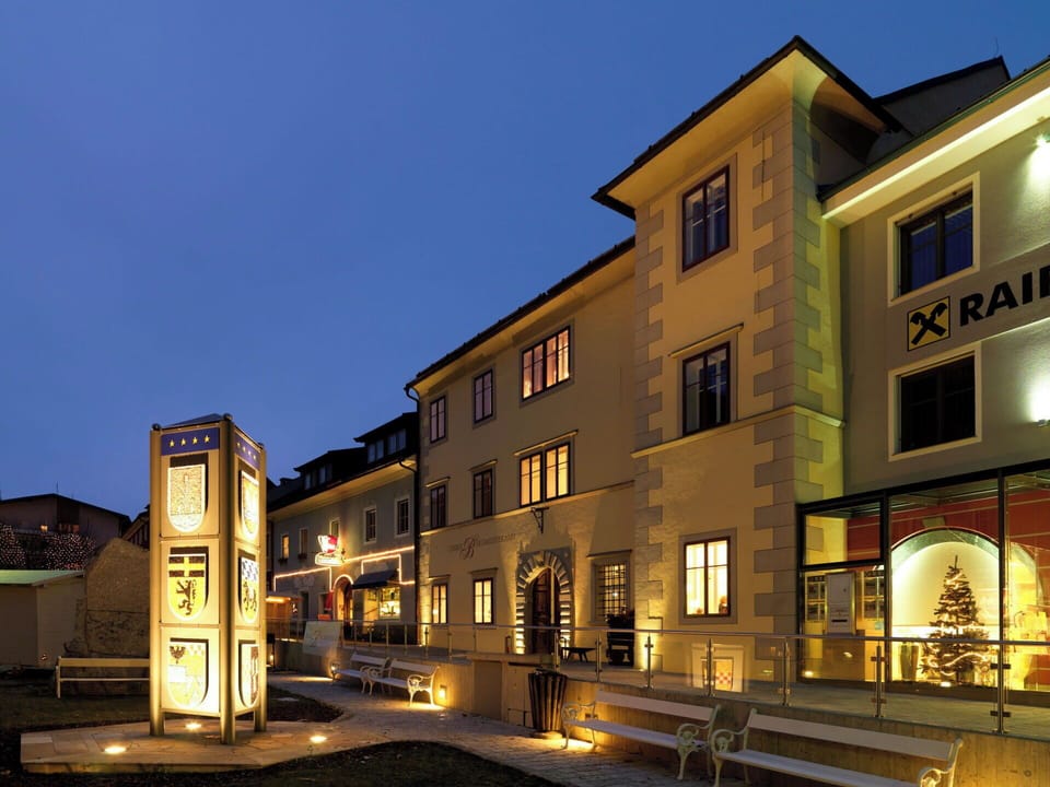 Hotel, Stairs