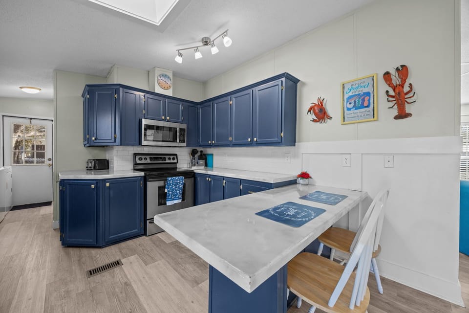 Kitchen Peninsula