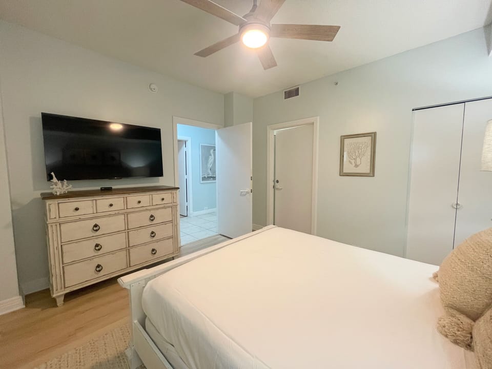 Guest bedroom 2