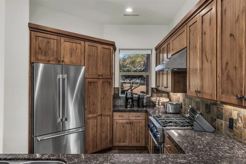 Kitchen with Granite Countertops & Thermador Appliances 