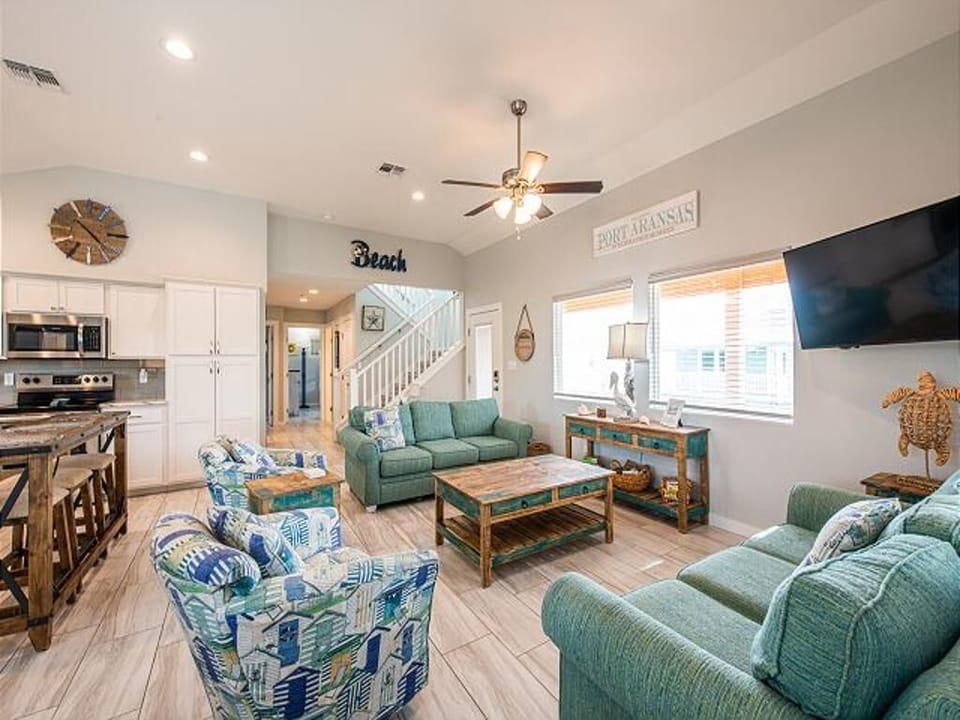 Always Beachin Port Aransas - Living room layout