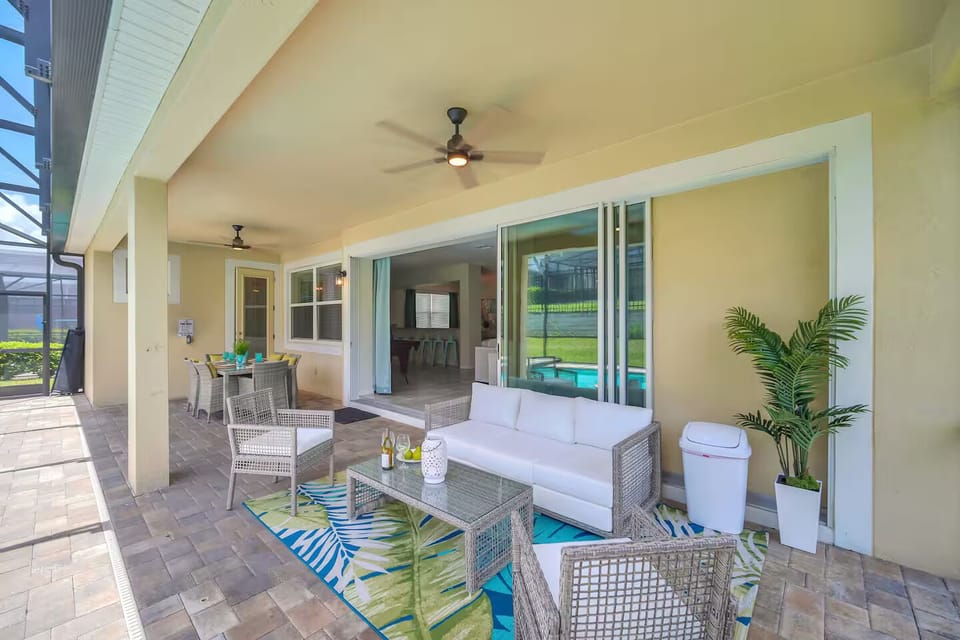 Half bath / powder room — Sawyer Palm 9BR villa, Kissimmee FL