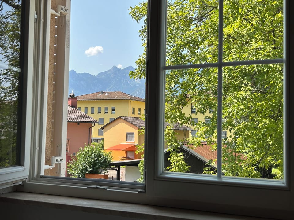 Lounge view on Mountain & Garden
