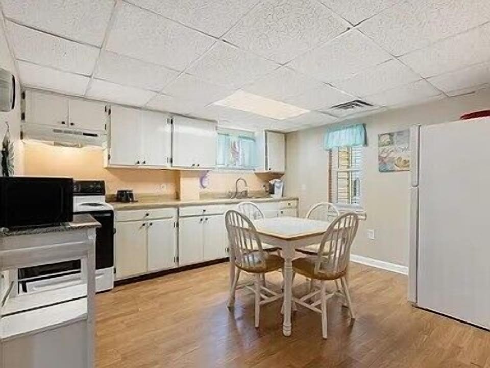 Downstairs Kitchen