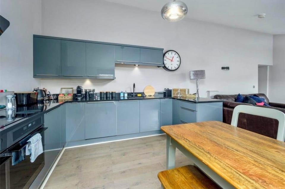 Well equipped kitchen