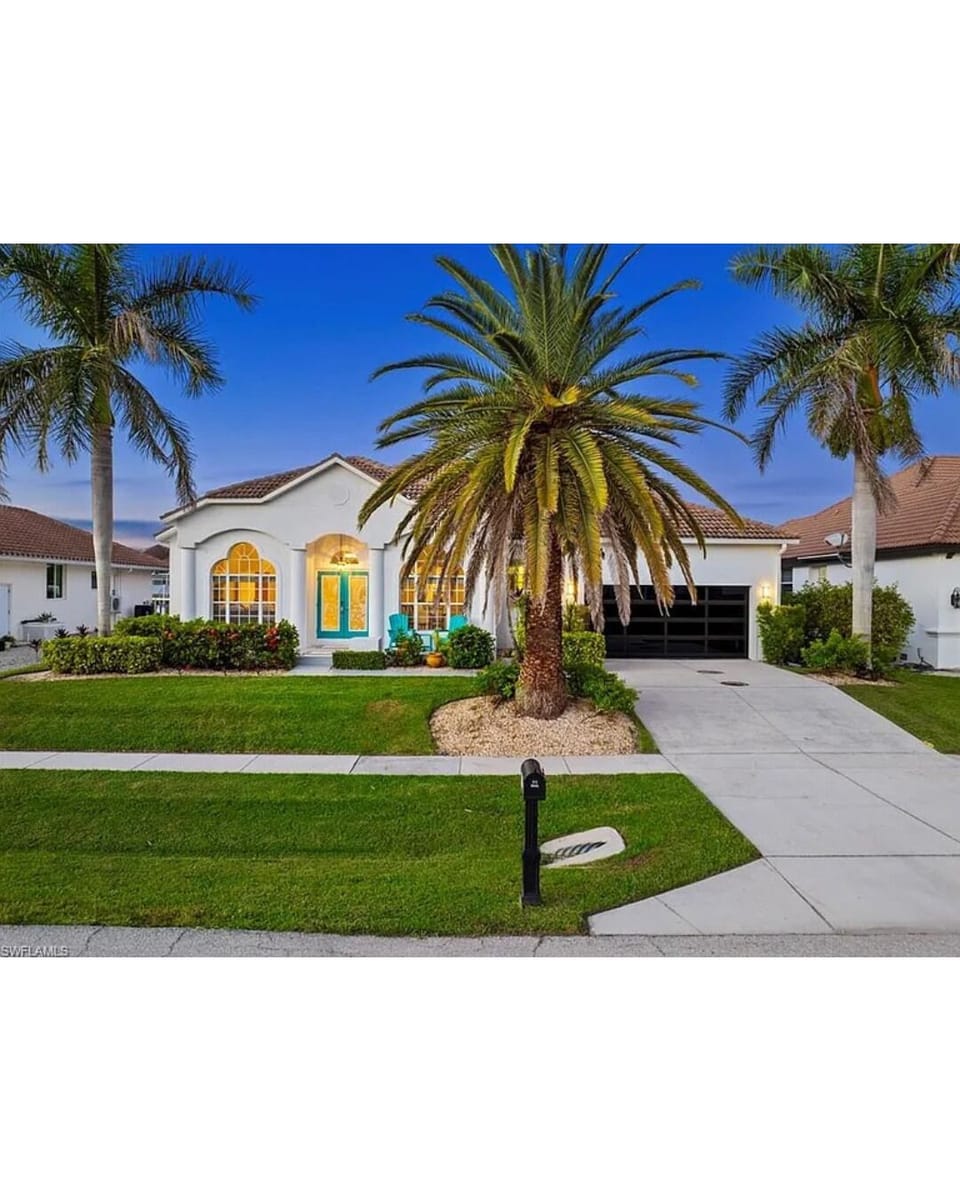 Welcome to our slice of paradise!