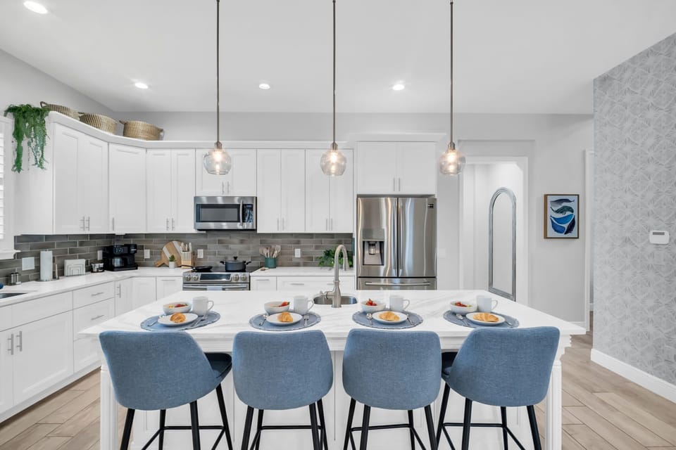 Kitchen island for a quick meal