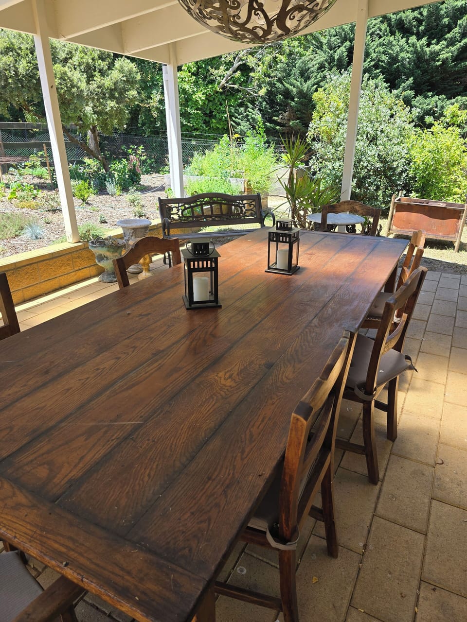 Outdoor dining