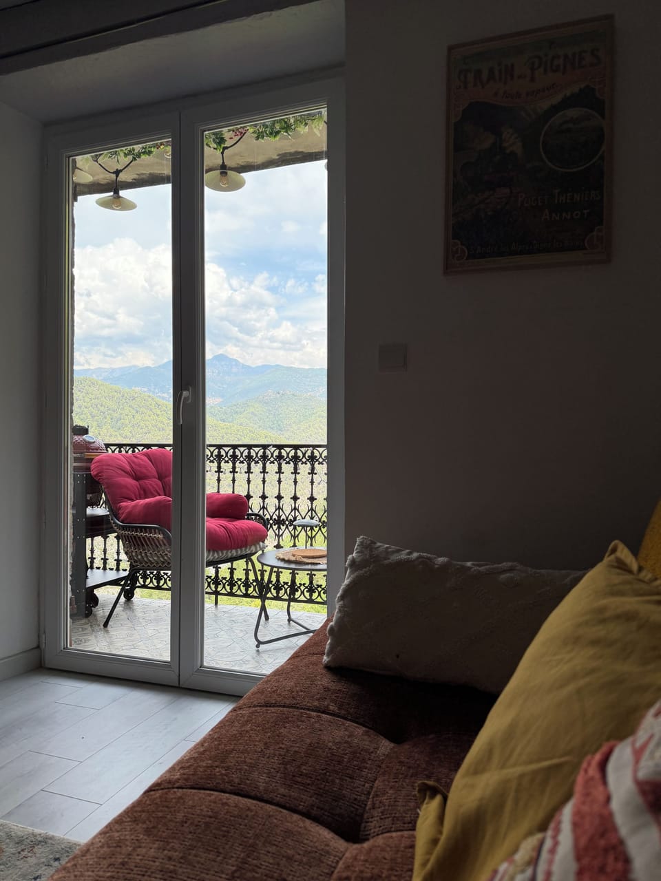 Balcon soleil, a haven of peace with a sublime view Apartment in Provence-Alpes-Côte d'Azur