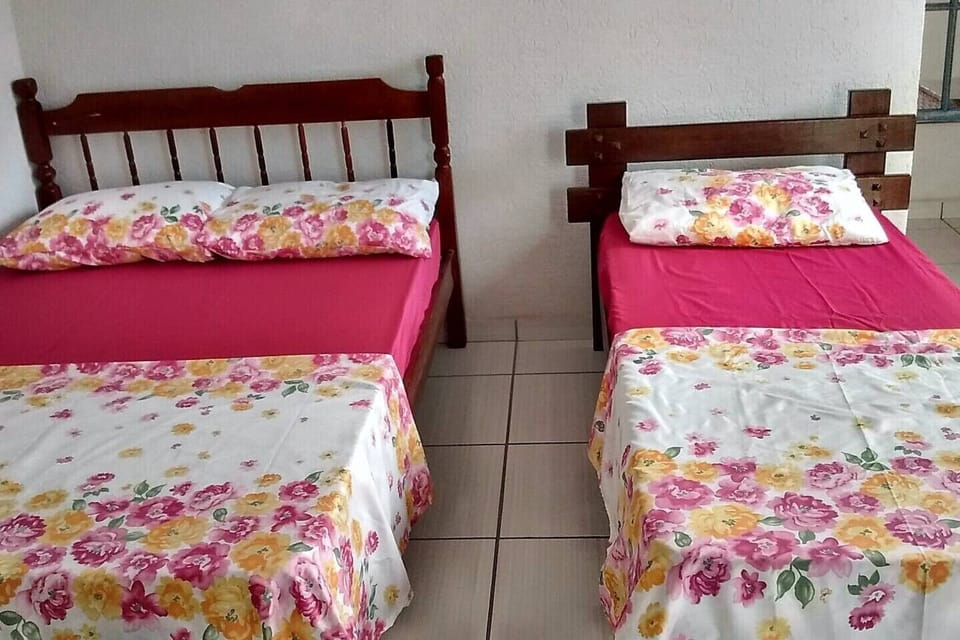 Vista das acomodações da suíte 2