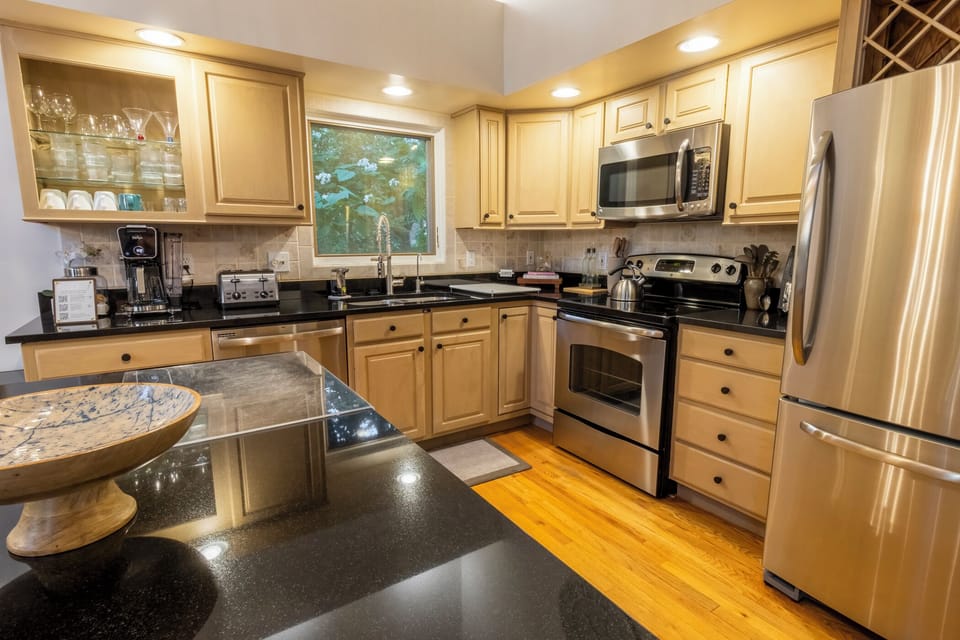 Main Level | Kitchen