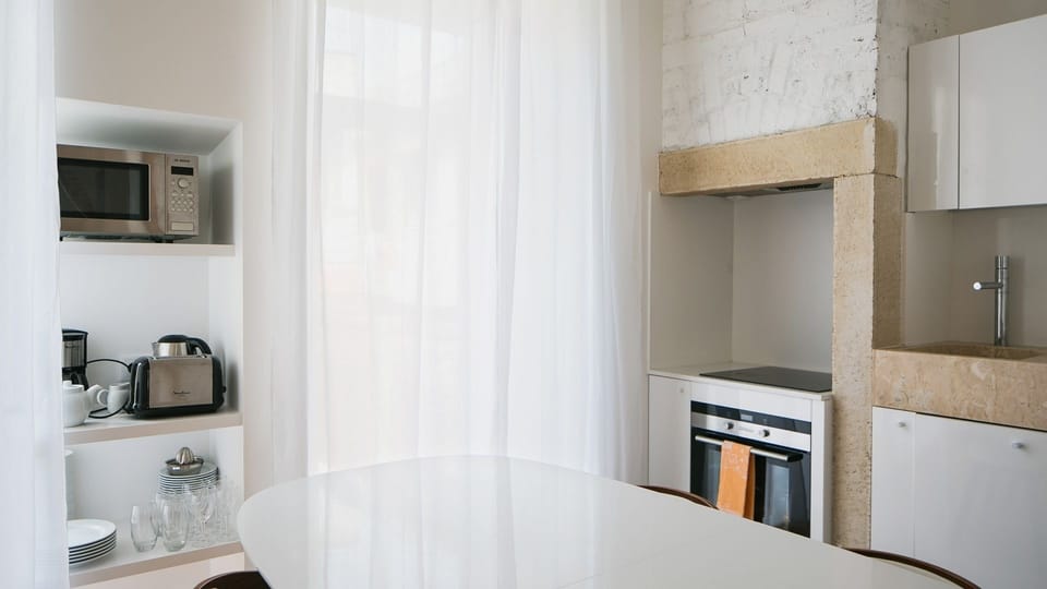 A modern and fully equipped kitchenette.
#quality #modern #portugal #pt #lisbon