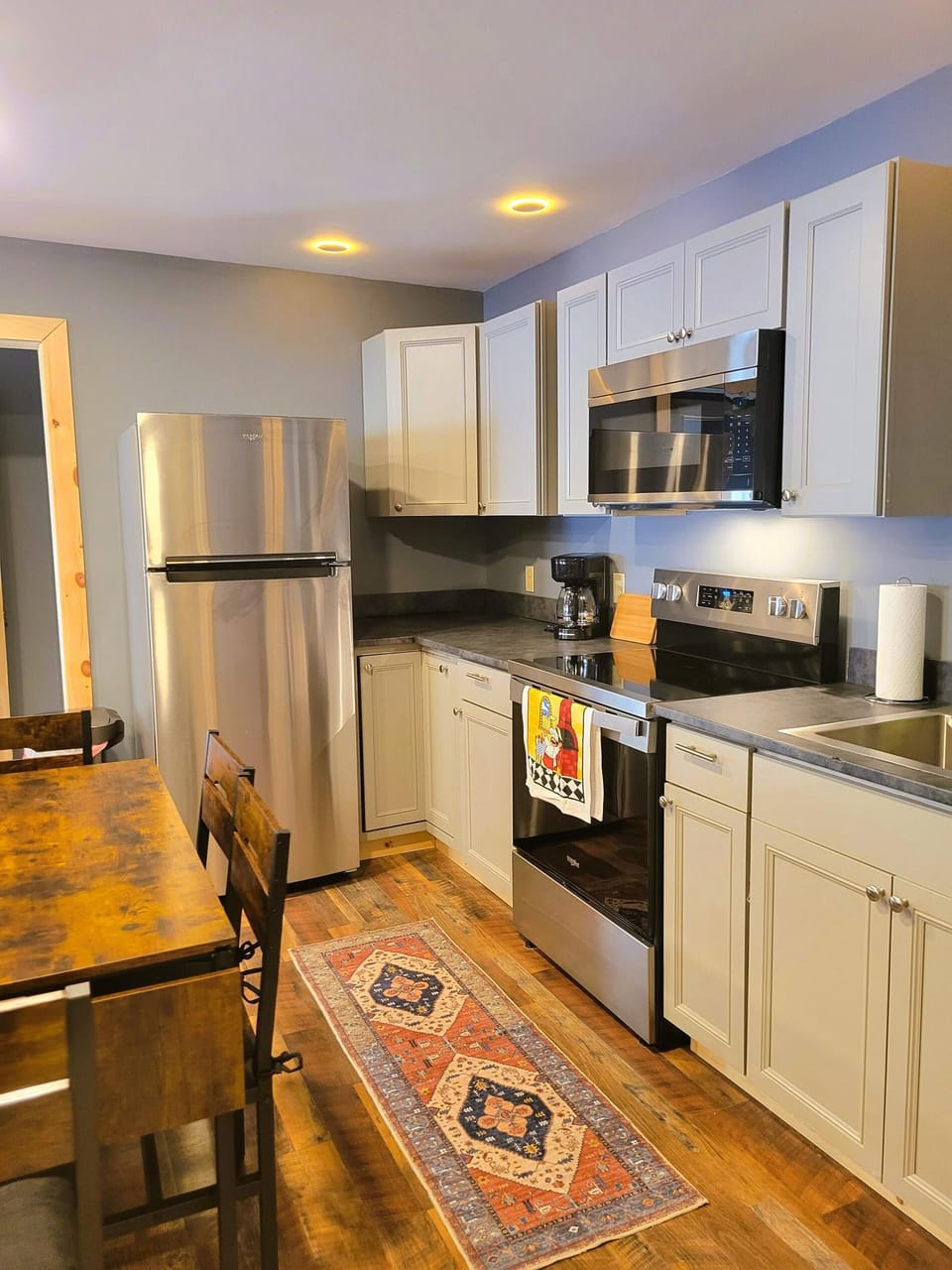 H5 - Three-Bedroom Apartment (670)