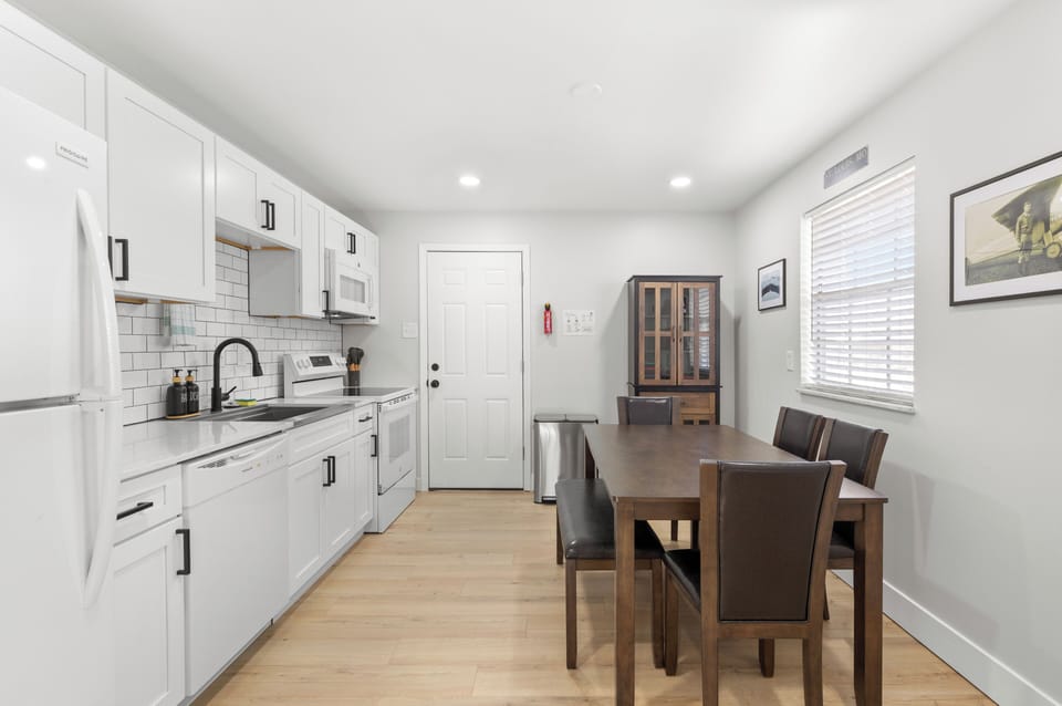 Fully redone kitchen with all major appliances and dishwasher.