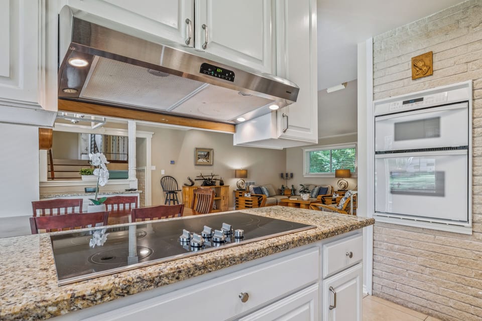 Infra Red Cook top and Pass Thru For Dinette Area