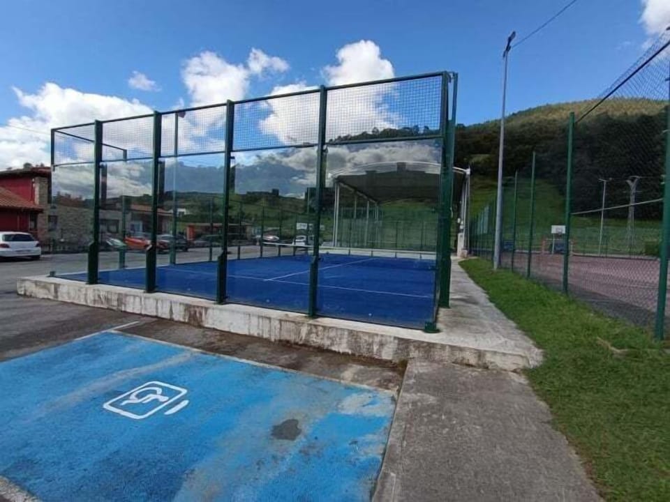 Sport court