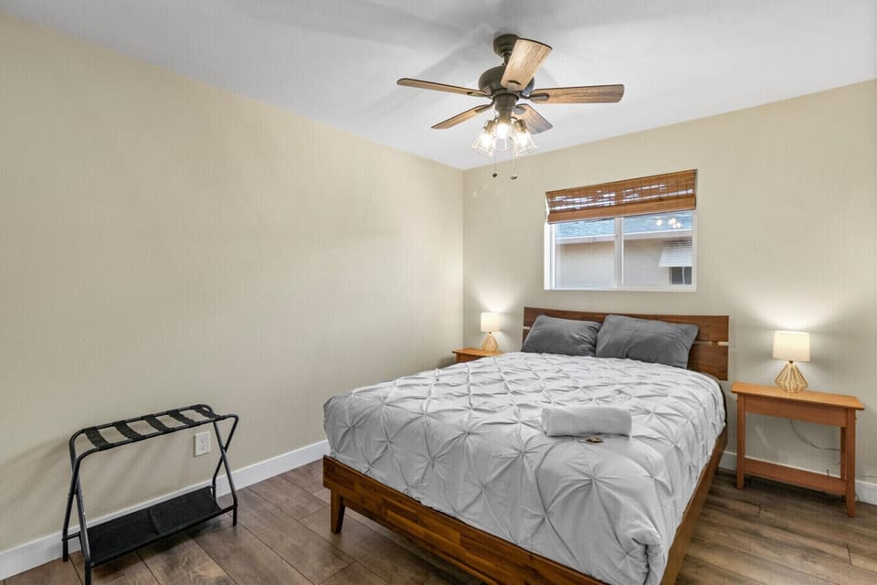 Bedroom with Queen Bed
