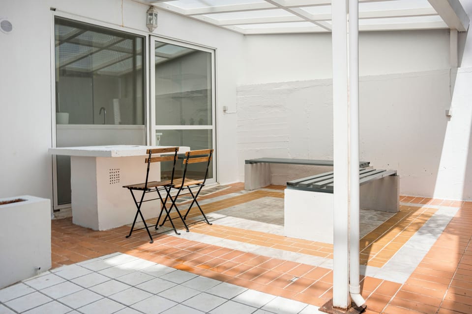 Central Athens apartment with Lycabettus views, balcony and rooftop access
