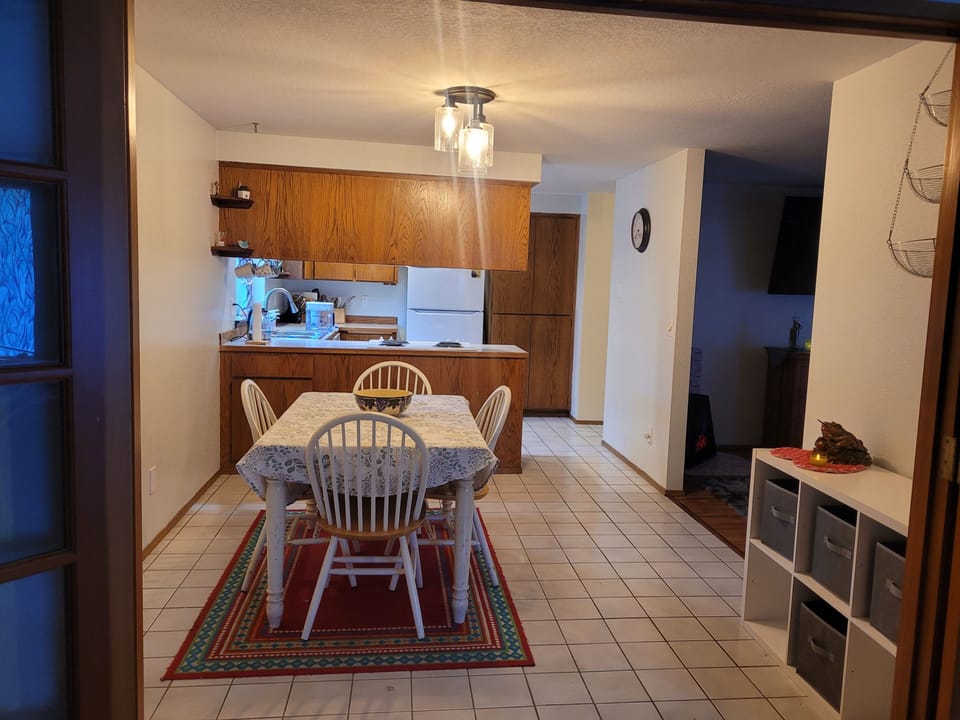 dining room and kitchen, view from family room