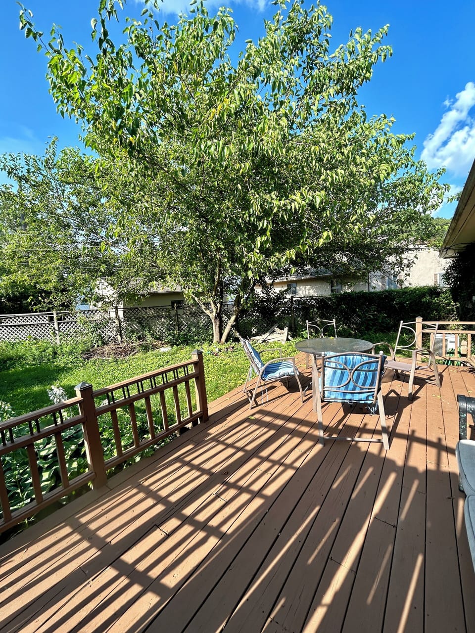 Outdoor dining