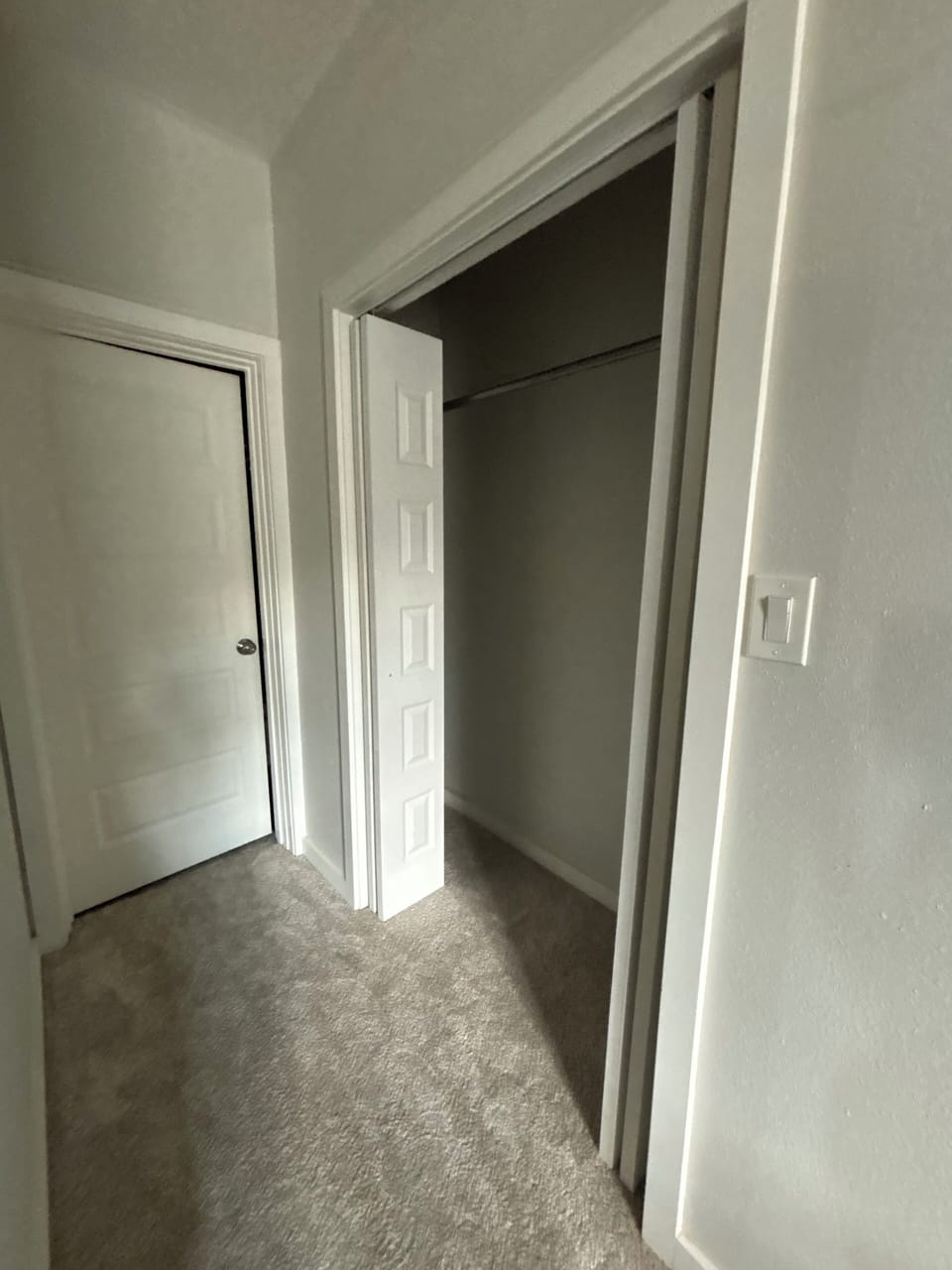 Bedroom 4 closet