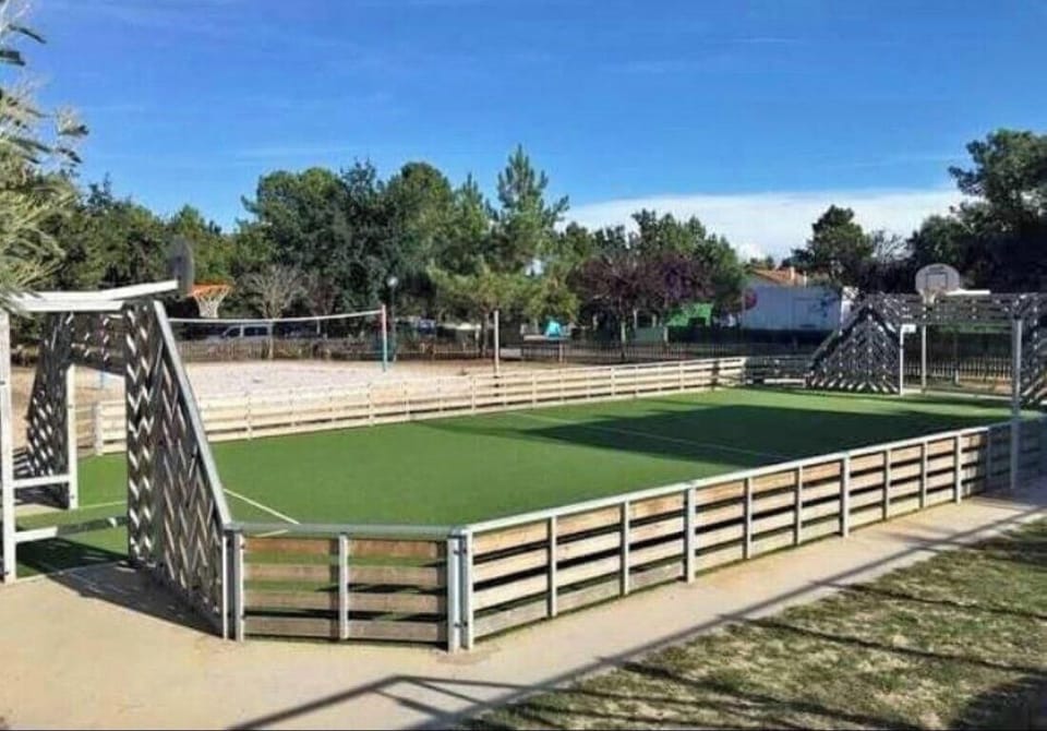 Sport court