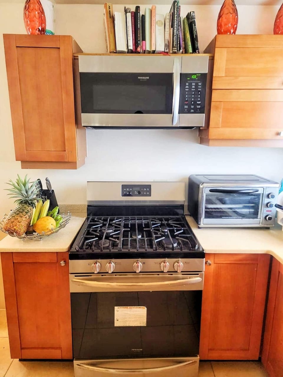 Full kitchen