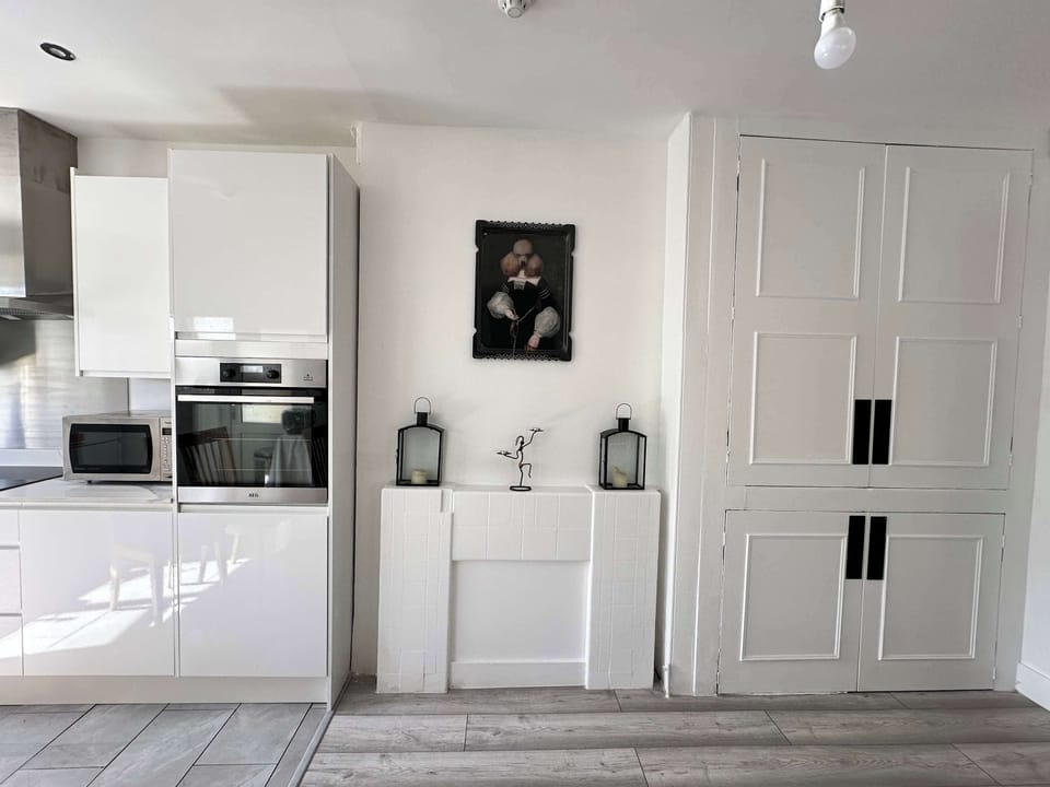 Kitchen/Dining Area
