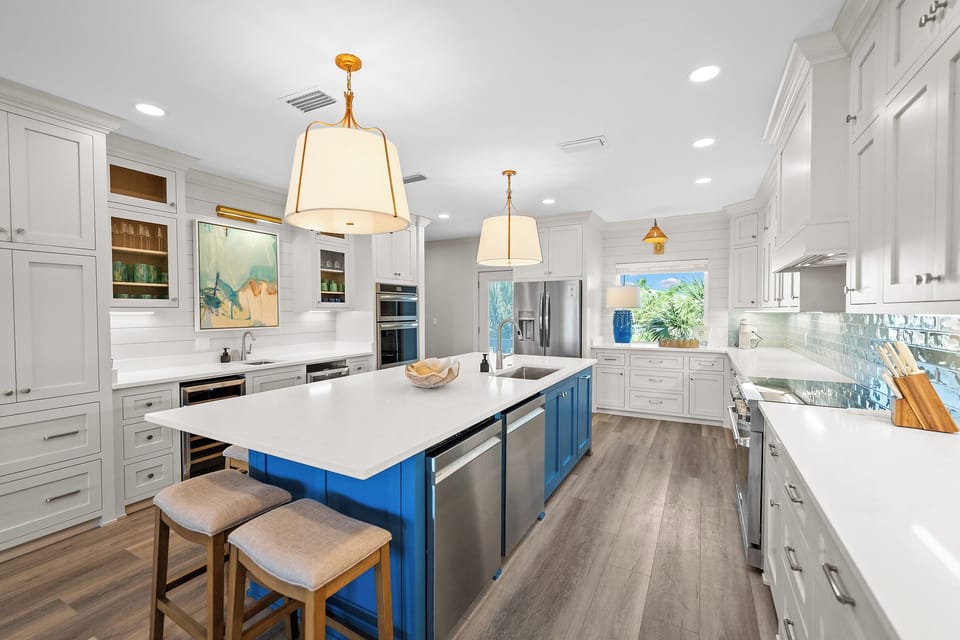 Fully Stocked Kitchen ready for entertaining! 