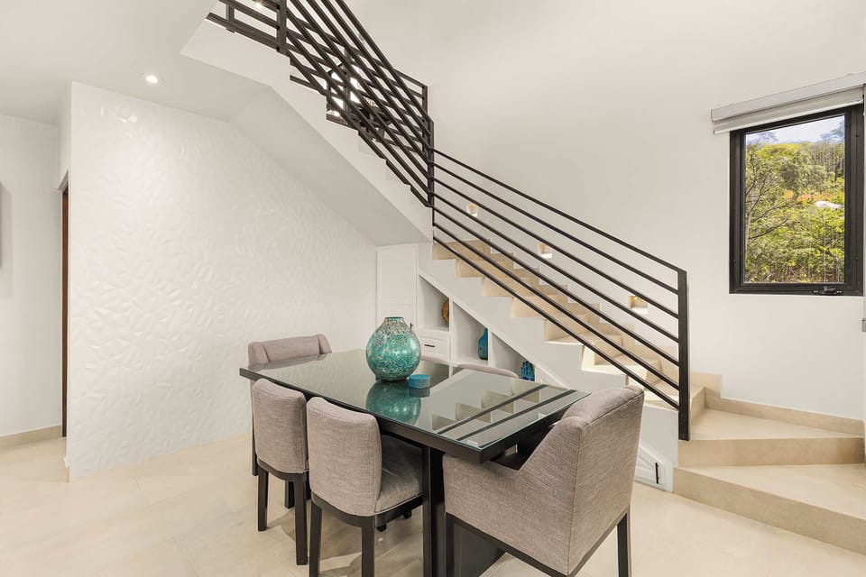 Open-flow living area designed for comfort and relaxation.