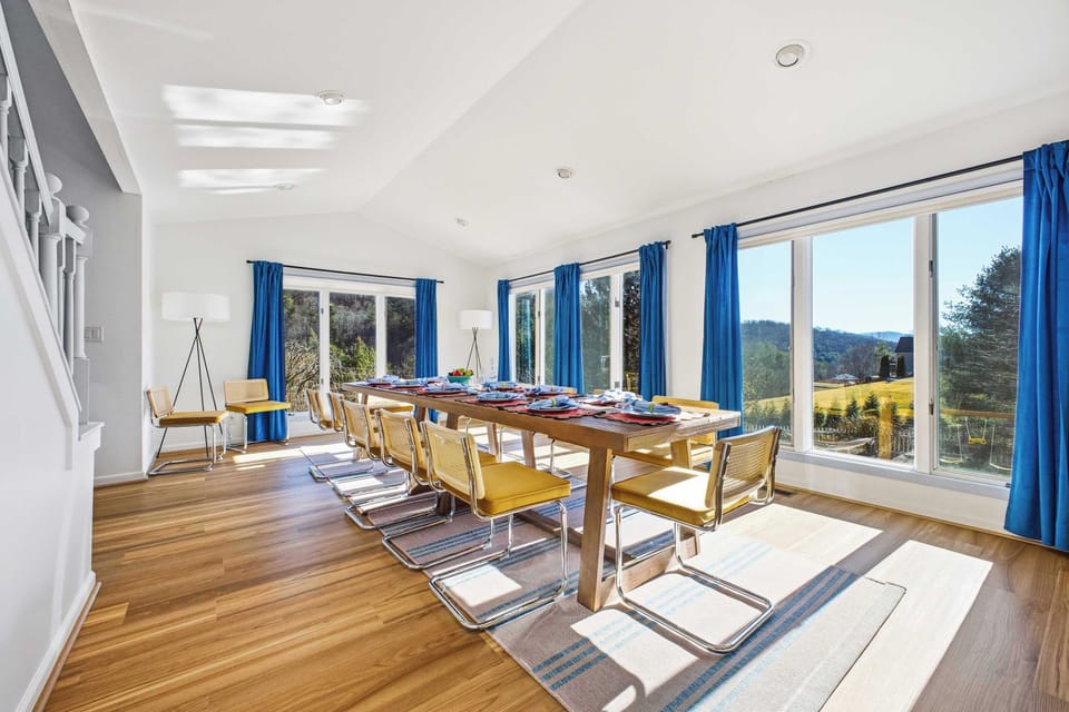 Where good food meets great company. This dining room is the perfect backdrop for memorable meals and even better conversations.