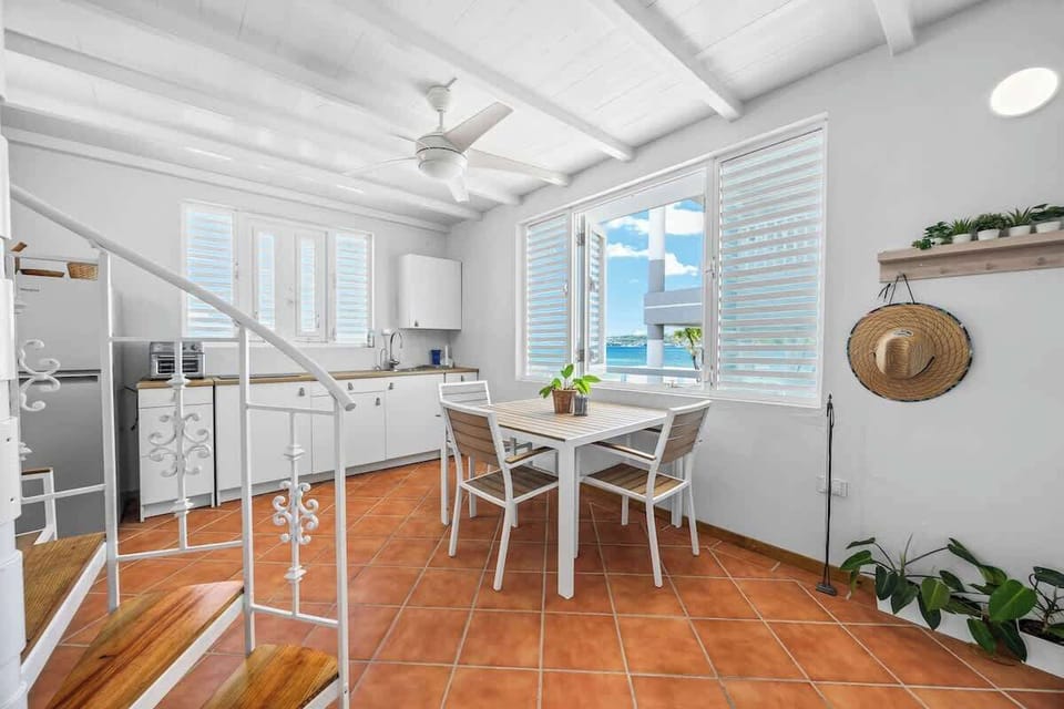 Cook and dine in a bright, open space.