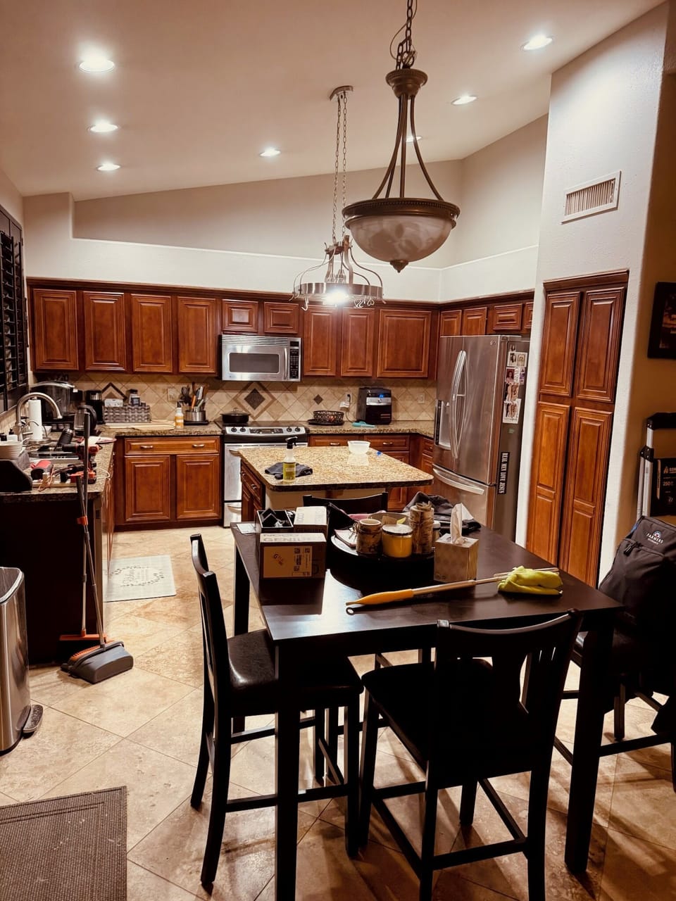 Kitchen/ dining