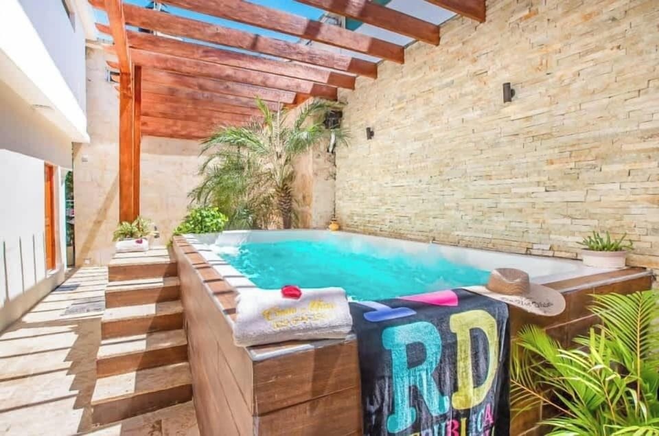 JACUZZI IS SHARED WITH OTHER GUEST