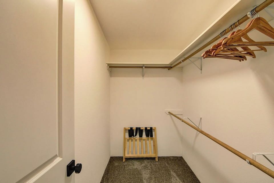 Unpack and settle in! A large walk-in closer in the master lets you spread out.