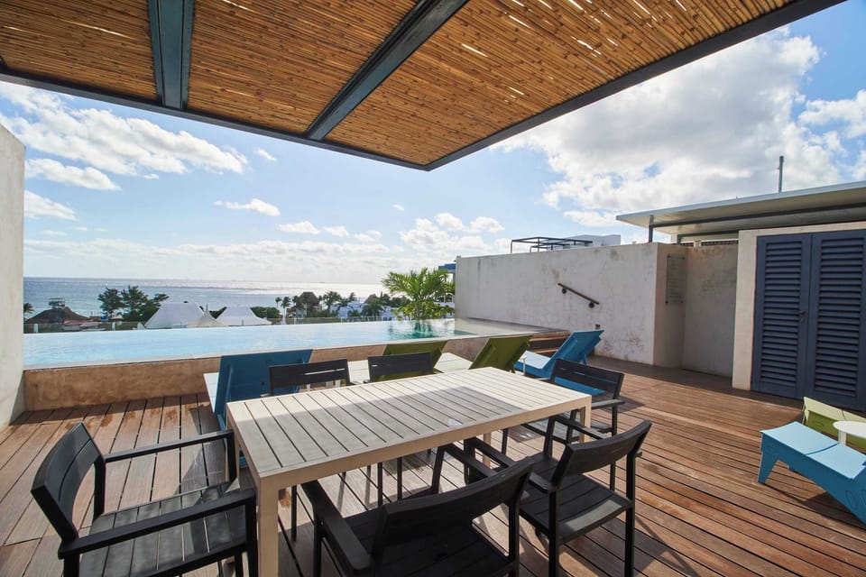 Shared Rooftop Pool