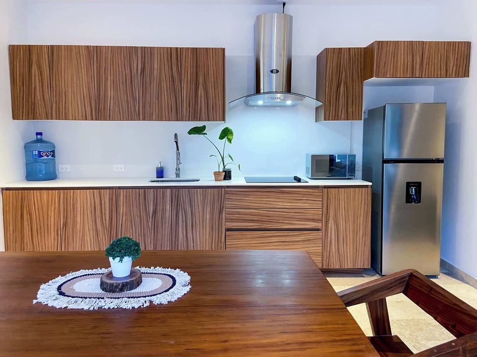 Equipped Kitchen 
