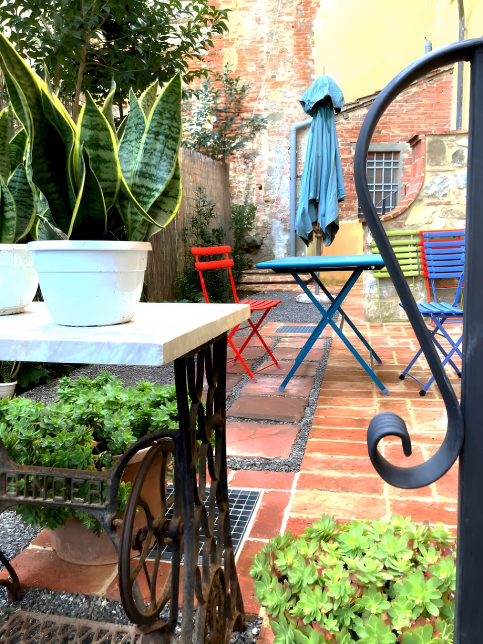 Courtyard private to Appartamento Monache