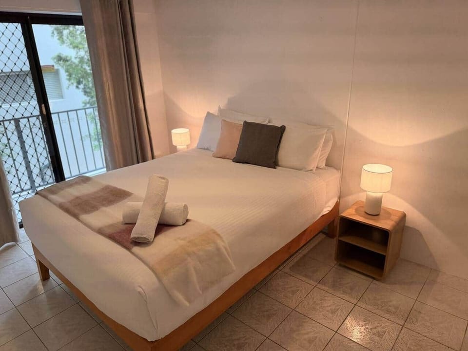 Queen Bed