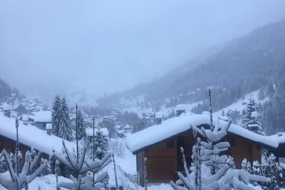 Surroundings [winter] (1-5 km)