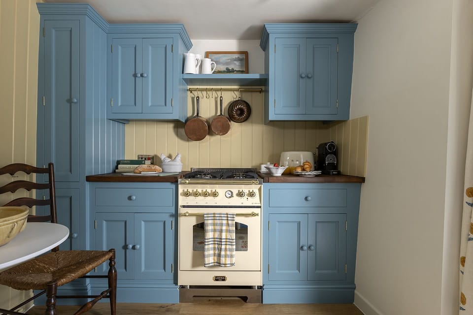 Ardmore Cottage Kitchen - StayCotswold