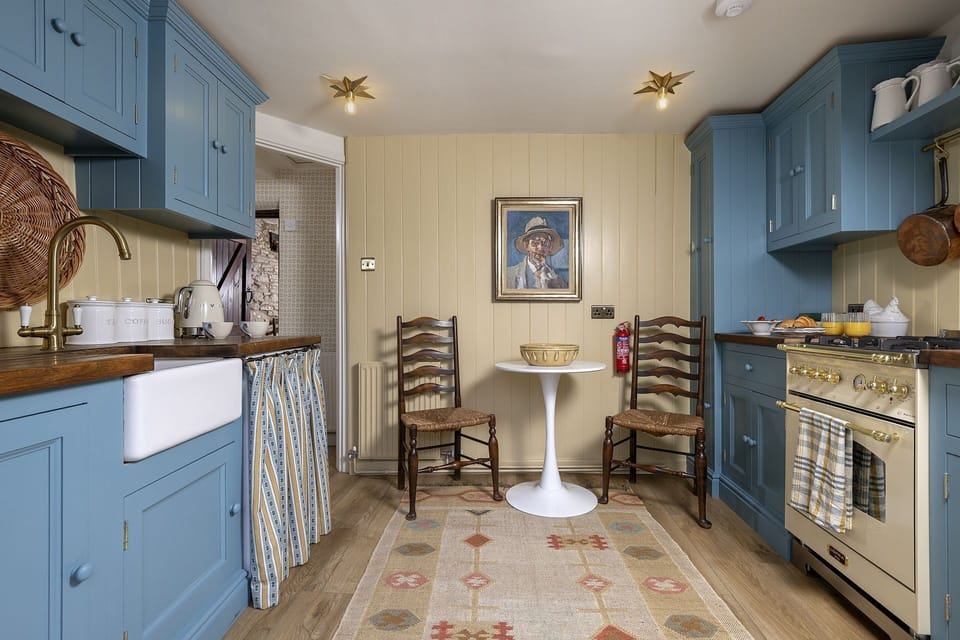 Ardmore Cottage Kitchen - StayCotswold